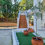 아파트 Colonial View