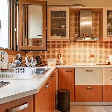 Апартаменты Colonial View