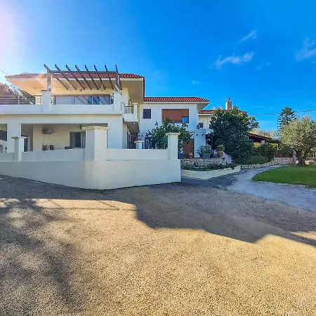 Colonial View Апартаменты