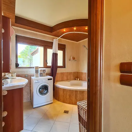 Colonial View Апартаменты