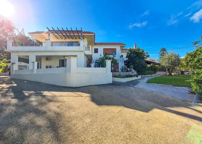 Colonial View Daire